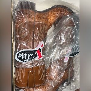 SOLD!!!!! Vintage Cowboy Boots Rare